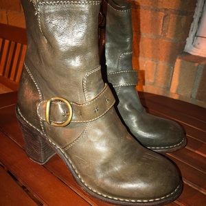 Florentini Baker army green leather booties